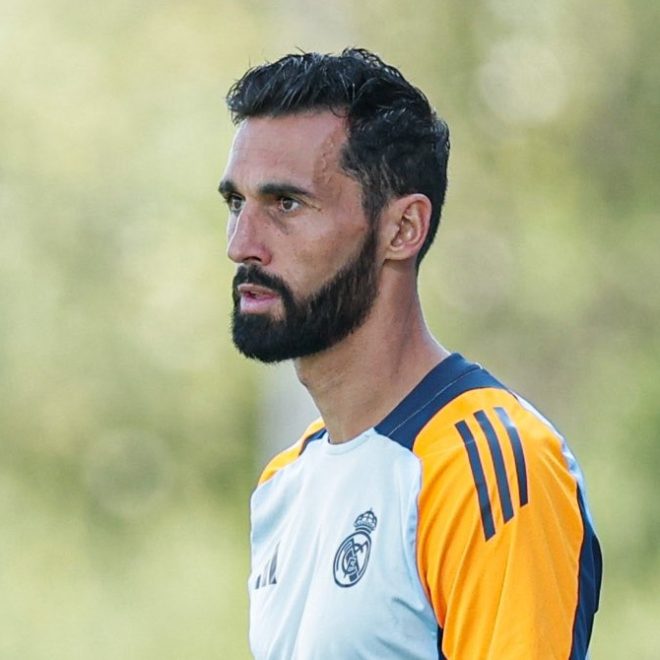 Shocking Move: Álvaro Arbeloa Eyes Xabi Alonso's Bayer Leverkusen Seat!