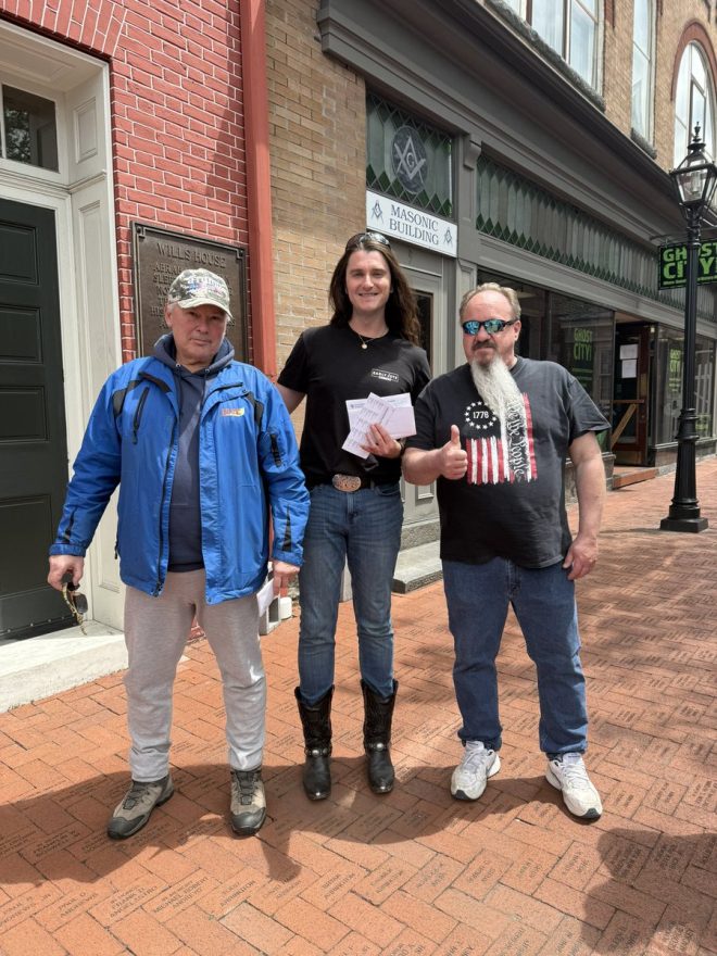 Shocking Shift: Union Workers Defect to GOP After Trump Deal! — voter registration drive, political party switch, union support for Republicans
