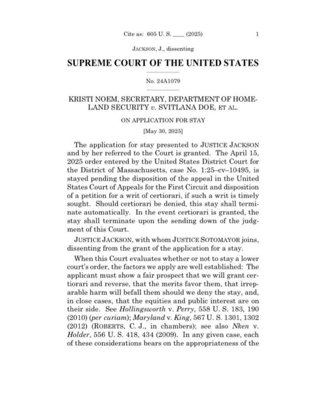 Supreme Court's Shocking Deportation Ruling: Who's Next? — Supreme Court immigration ruling, deportation policy 2025, humanitarian parole program updates