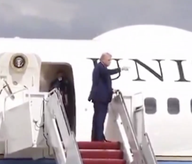 Taxpayer Dollars for Golf? Trump's Controversial Bedminster Trip! — Trump golf expenses, Executive orders controversy, Bedminster golf club visits