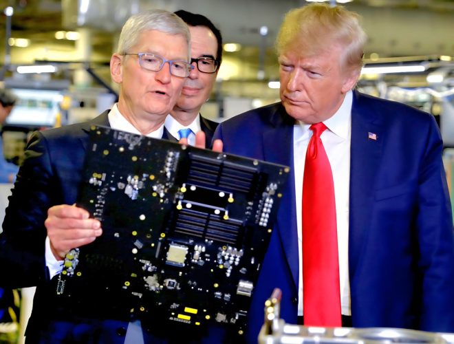 Trump's Ultimatum: Apple Faces 25% Tariff Over iPhones! — Trump's iPhone Manufacturing Demand, Apple Tariff Controversy 2025, US Manufacturing Policy News