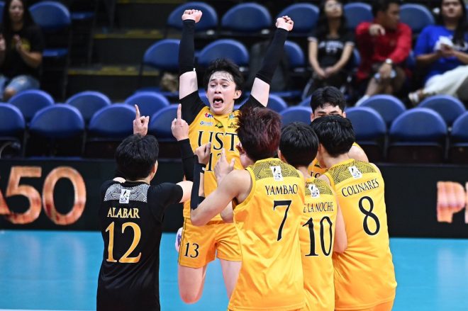 UST Golden Spikers Shock NU Bulldogs, Semifinals Turned Upside Down!