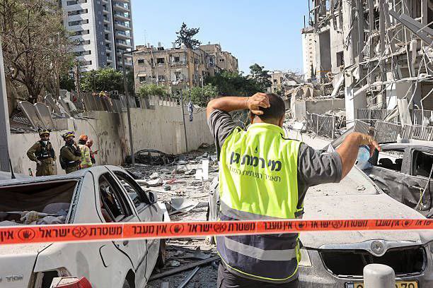 "10 Shocking Targets Hit in Iran's 14th Wave Attack on Israel - Exclusive Details Revealed!" — Iran missile strike Israel, Middle East conflict, Tehran military action