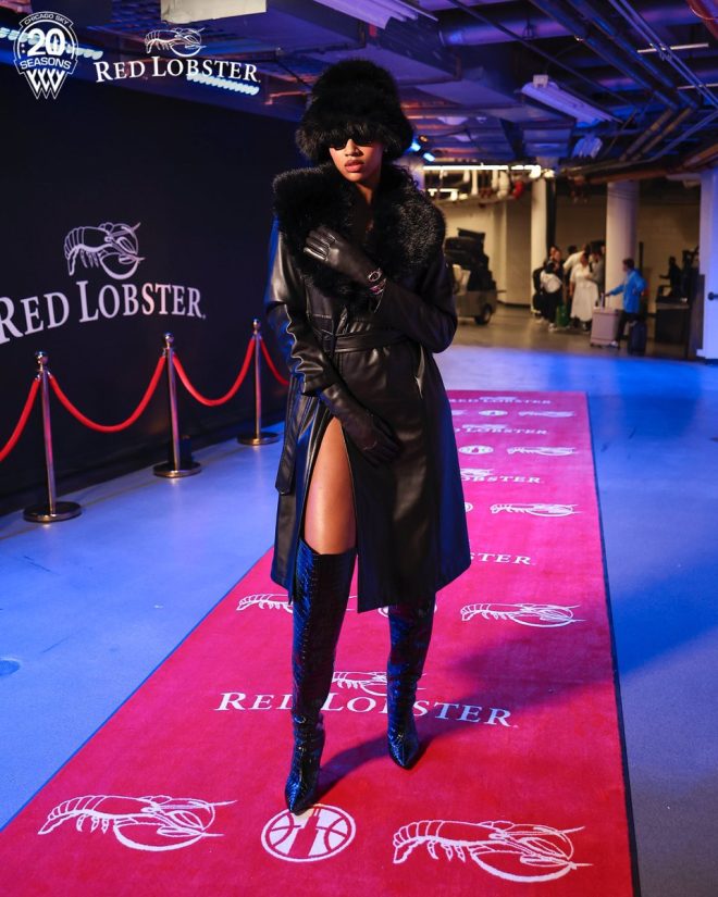 Angel Reese: Fashion Icon or Basketball Enigma? 💅🏀 — Angel Reese game day style, basketball fashion icon 2025, WNBA player performance highlights