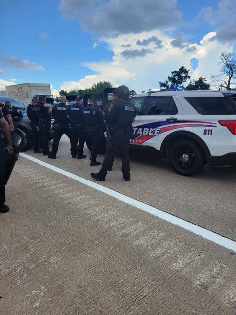 "Armed woman causes chaos on I-45 in Texas, refuses to surrender to police!" — armed woman standoff, Texas police confrontation