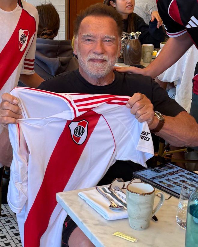 "Arnold Schwarzenegger Returns, Declares Love for River Plate! What's Next for the Action Star?" —  Arnold returns, River Plate supporter, Terminator is back