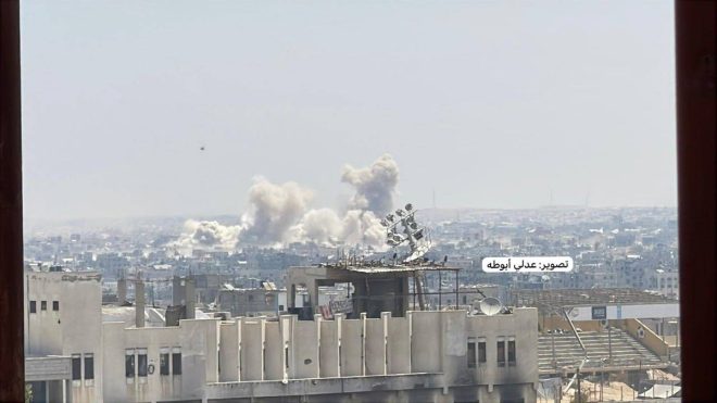 BREAKING: Israeli Army Destroys Homes in Gaza - Why? — Israeli military action in Gaza, Khan Younis residential destruction, Al-Satr Al-Gharbi conflict updates