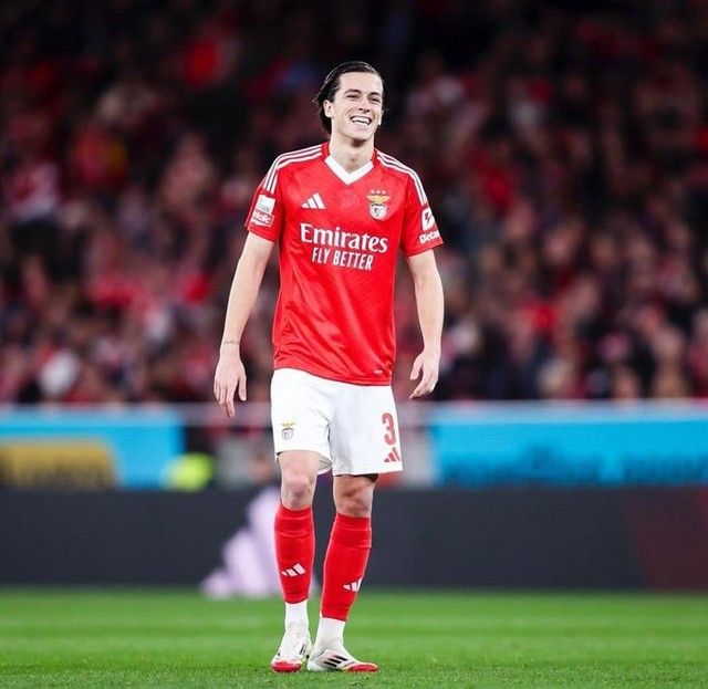 BREAKING: Real Madrid's Alvaro Carreras Deal Hits a STANDSTILL! — Alvaro Carreras transfer news, Real Madrid negotiations update, football deal stalled 2025