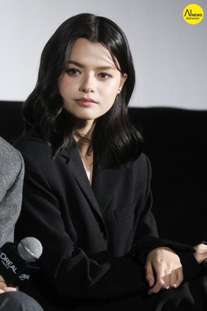 "Becky Stuns as L'Oréal Paris Unveils Controversial Doc: THE FINAL COPY"
LOrealParisTHxBecky
beckysangels
LOrealParisTH
WorthIt — L'Oréal Paris Thailand Launch 2025, Becky L'Oréal Spokesperson Event, The Final Copy of Ilon Specht Premiere