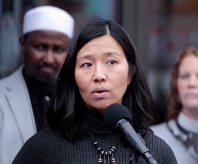 Boston Mayor: Asylum for All? A Controversial Claim! — immigration rights 2025, asylum seekers news, shelter access United States