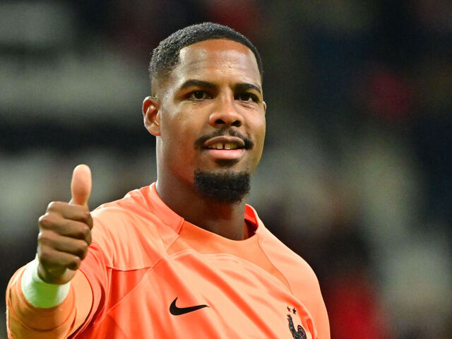 Breaking: Chelsea's Shocking Bid for AC Milan's Star Keeper! — Chelsea transfer news, AC Milan goalkeeper rumors, Mike Maignan Chelsea move 2025