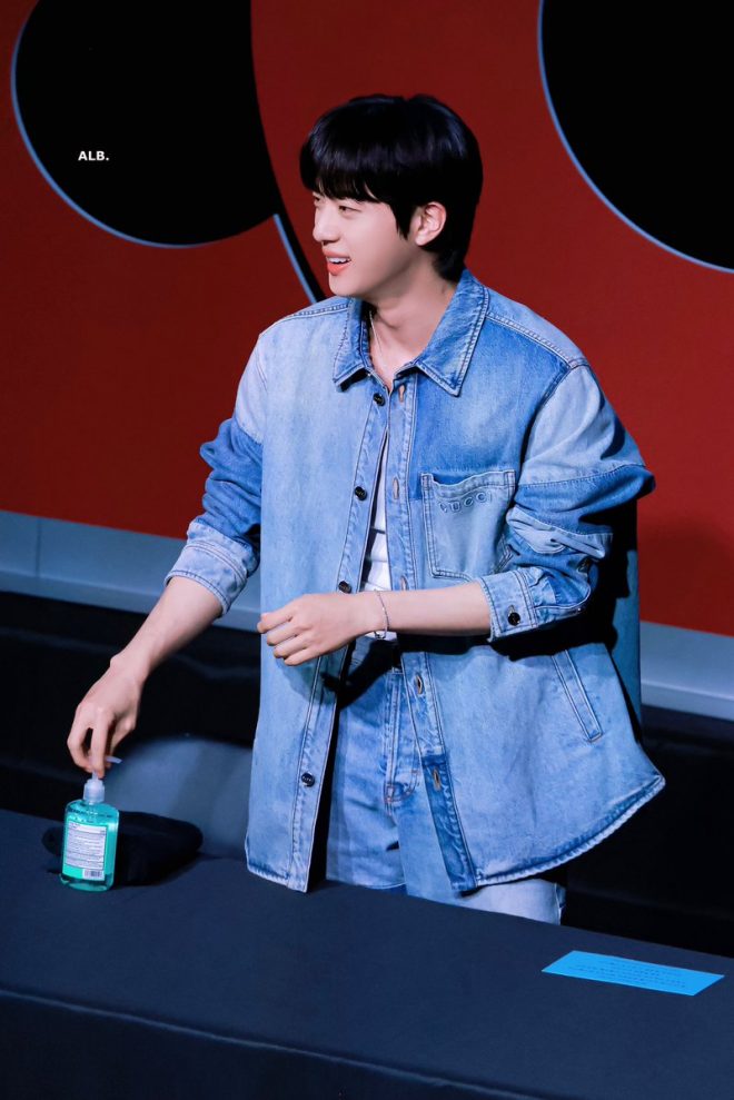 Breaking: Jin's NYC Fan Event Sparks BTS Controversy! —  BTS Fan Meeting New York, Jin Special Event 2025, BTS Concert Experience