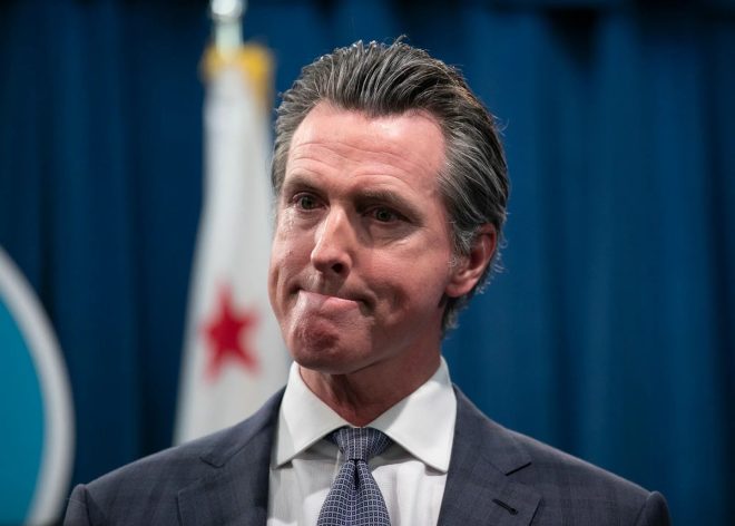 California Oil Refineries Close: $8 Gas Crisis Ahead? — California refinery shutdown impacts, rising gas prices California 2025, oil industry concerns California 2025