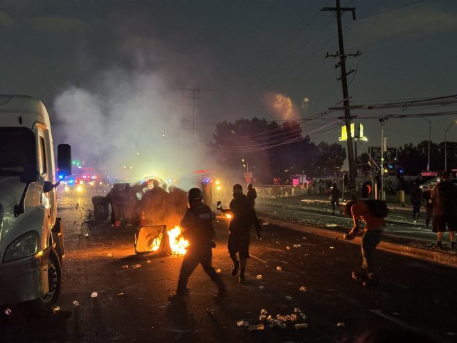 Chaos Erupts in LA: Washington's ICE Raids Spark Outrage! — Inmigración en California, Redadas ICE en Los Ángeles, Caos por inmigración 2025