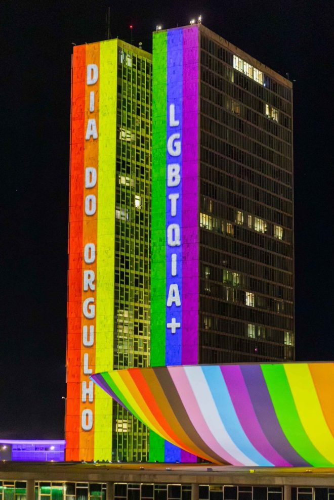 Congress Illuminates for LGBTQIA+ Pride: A Bold Statement! —  Dia do Orgulho LGBTQIA+, Direitos LGBTQIA+ 2025, Orgulho e Igualdade 2025