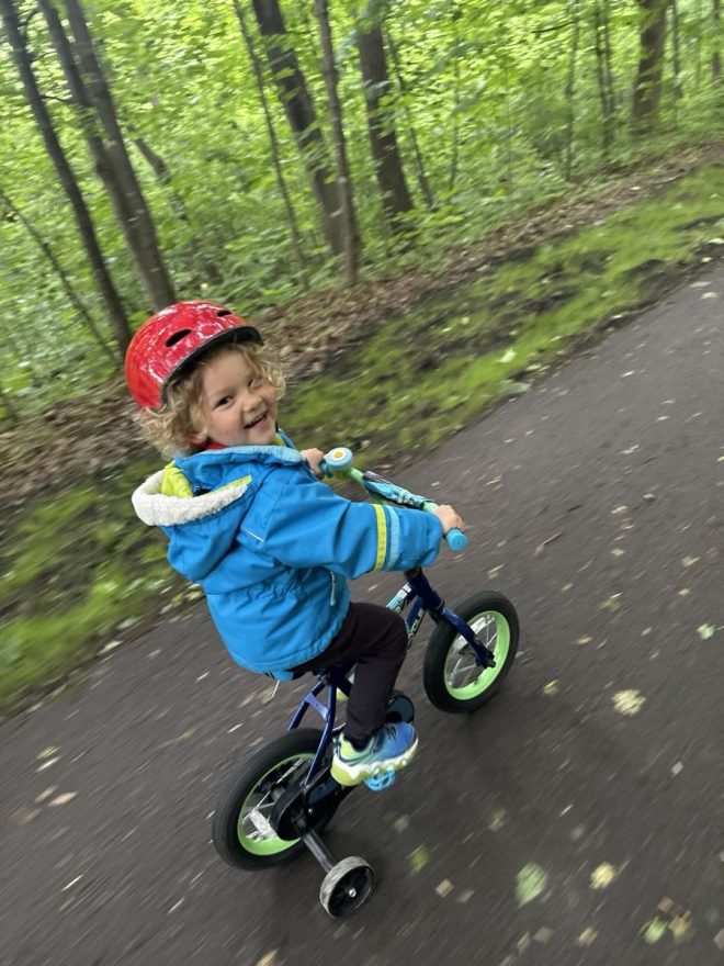 Cruz's Shocking Speed: Is He a Daredevil or a Reckless Threat? — Cruz speed violation news, Extreme cycling stunts 2025, Reckless biking trends