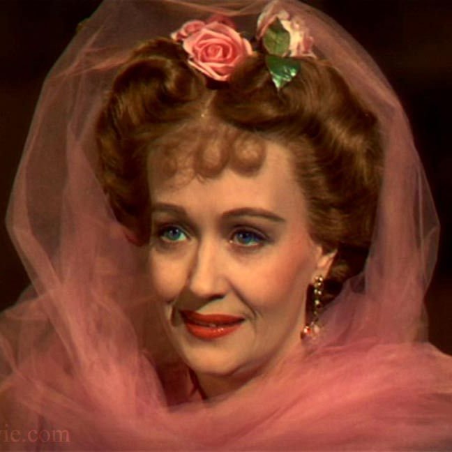 Death of Actress Ona Munson: Remembering "Belle" from GWTW