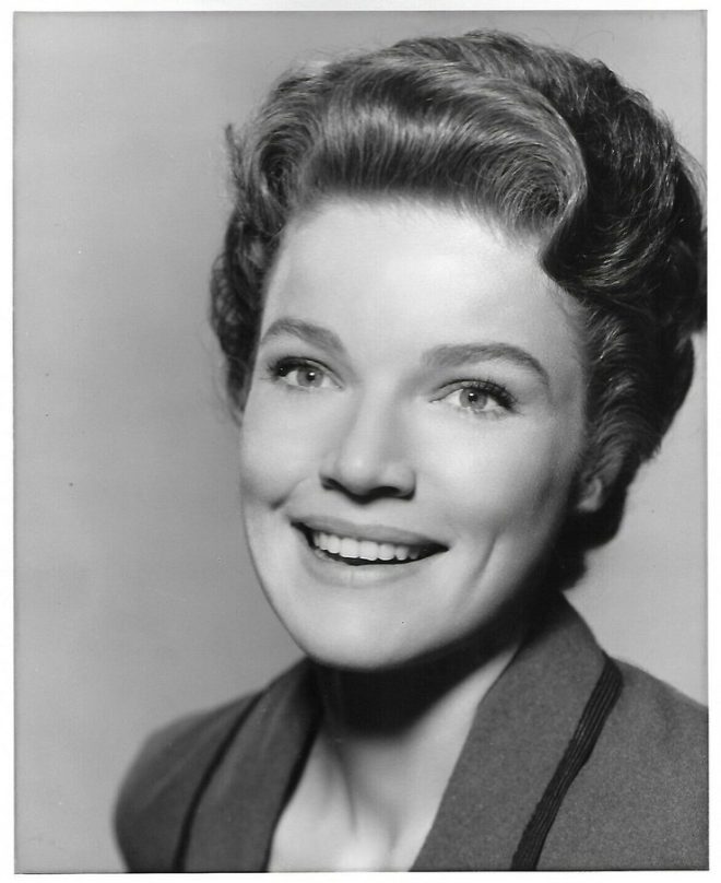 Death of Beloved Actress Pippa Scott at 90: A Heartfelt Farewell 💖🕊