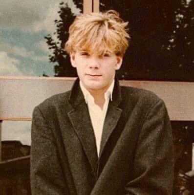 Death of Echo & the Bunnymen's Drummer Pete de Freitas