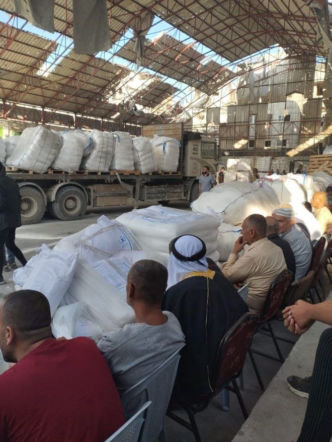 Gaza's Aid Dilemma: Can Tribes Outmaneuver Looters? — humanitarian relief efforts, Gaza aid distribution 2025, tribal leadership in humanitarian support