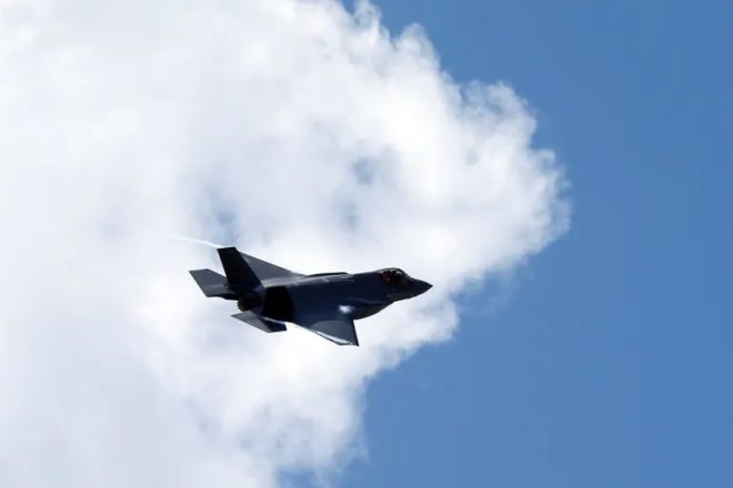 Iran Strikes Again: F-35 Shot Down Over Tensions! — Iran military clashes with Israel, Iranian air defense success 2025