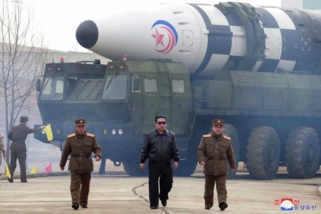 Iran's Survival Strategy: Nukes Inspired by Korea? — Nuclear Strategy for National Security, Lessons from South Korea's Defense, Geopolitical Survival Tactics 2025