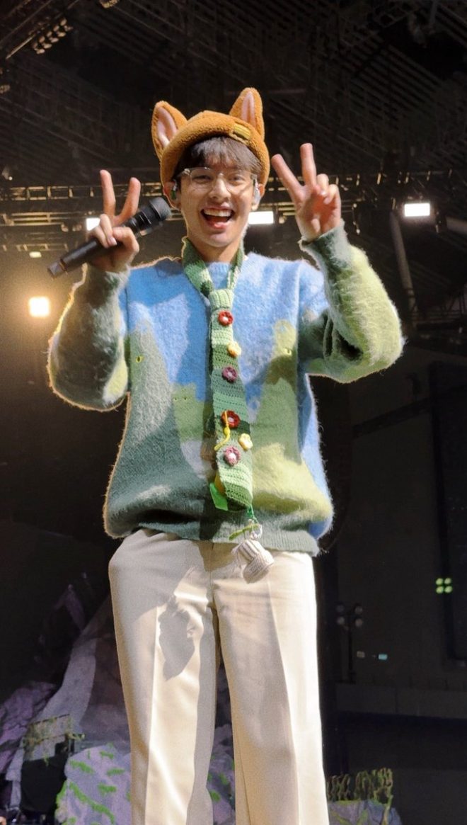 "Is Yung's Outfit Better Suited for Bujah? Fans Weigh In!"
THE WORLD IS YOURS SB19
@SB19Official
#SB19_JUSTIN @justintdedios — Yung casual fashion trends, Lost Boys hat style, SB19 concert outfit ideas