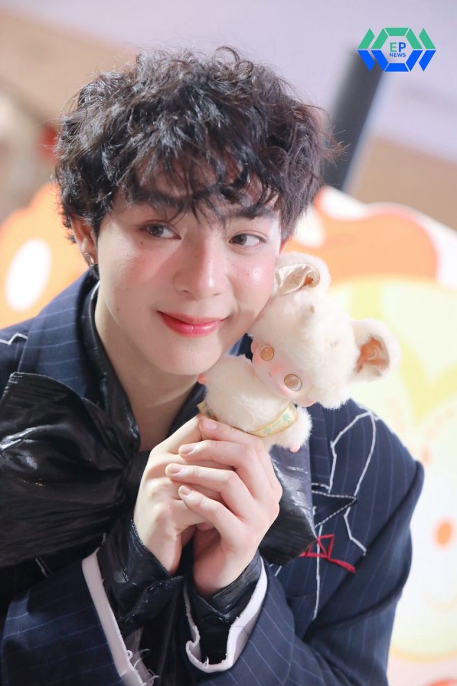 Is บาส หัสณัฐ the New Face of Thailand-China Relations?
BBAS HELLO DIMOO
บาสเด็กอ้วนที่แท้จริง
DIMOOXBAS
HELLODIMOOTHAILAND
DIMOO
ThailandChinaGoldenJubilee
POPMART
POPMARTTH — DIMOO Thailand Edition, Blaz Hattanaut Collaboration, China-Thailand Friendship Event 2025