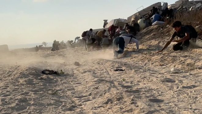 Israeli Airstrikes on Starving Crowd: 35 Lives Lost! — Israeli military airstrikes 2025, humanitarian crisis in Gaza, civilian casualties conflict