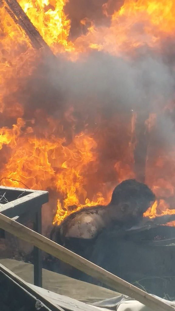 Israeli Forces Bombing Gaza Tents: 17 Dead, 32 Injured - Humanitarian Crisis Unfolding! — Israeli airstrike casualties, Gaza tent bombings, Humanitarian crisis in Gaza