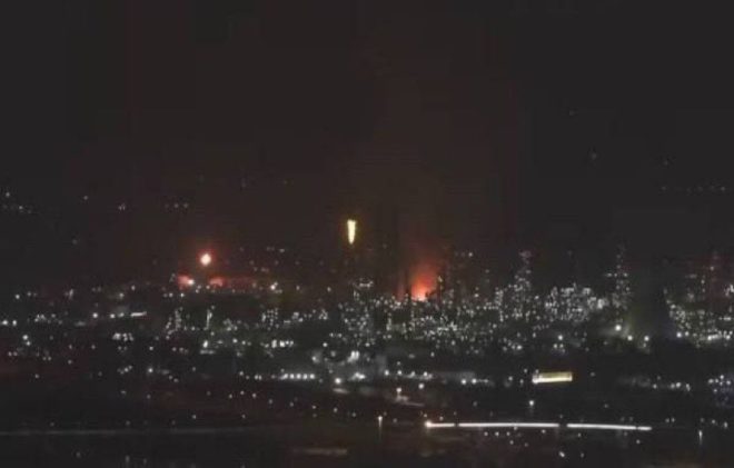 Israeli Oil Crisis: Iranian Strikes Sabotage Haifa Refinery! — Iranian military strikes, Haifa Oil Refinery news, Israel energy crisis 2025