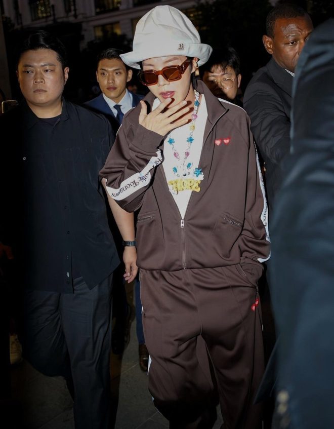 J-Hope Shocks Fashion World at LV Show!
Is He the New Face of High Fashion? — global fashion influencer, J-Hope fashion trends