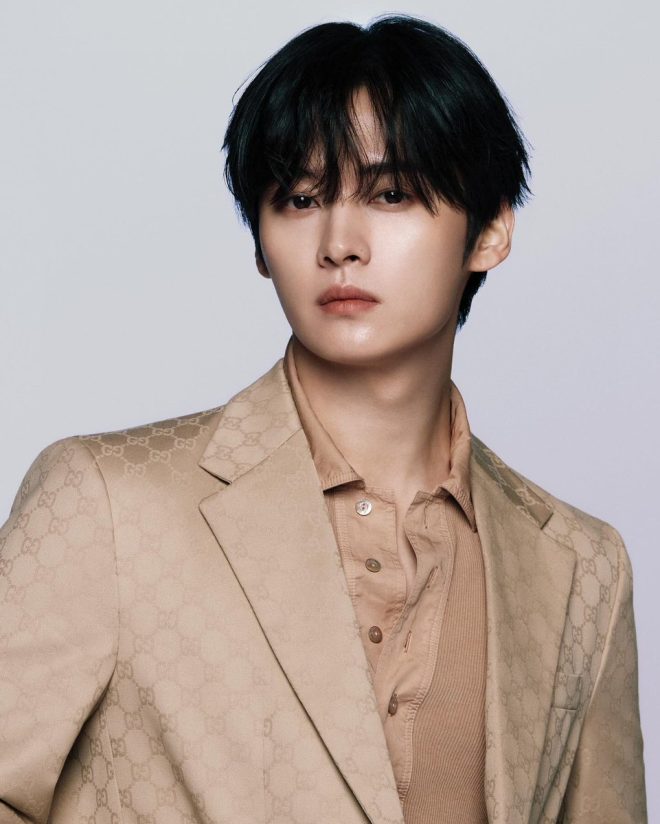 Lee Know Sparks Debate: Is Gucci's Vision Too Trendy? — Lee Know Gucci Collaboration, Gucci Brand Ambassador 2025, Creative Vision in Fashion