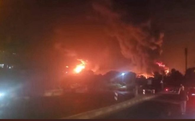 Massive Explosion in Tel Aviv: Photo Emerges Amid Censorship — breaking news Tel Aviv explosion, Tel Aviv fire footage, Israel explosion updates 2025