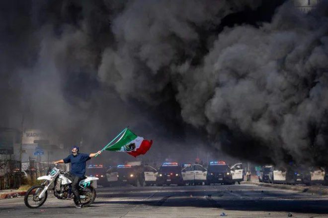Maxine Waters Claims No LA Riot Violence—Truth or Deception? — Maxine Waters controversy, LA riots denial, Democrat misinformation 2025