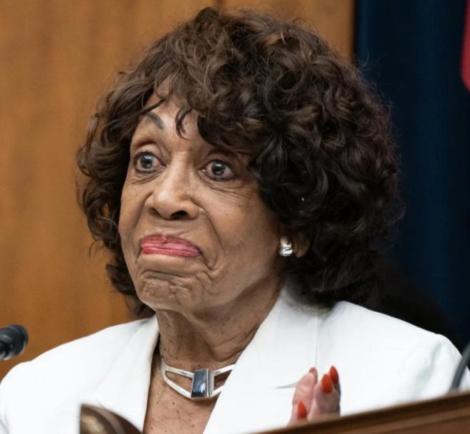 Maxine Waters vs. Trump: Will National Guard Escalate Chaos? — Maxine Waters Trump response, California National Guard deployment, 2025 protests against Trump