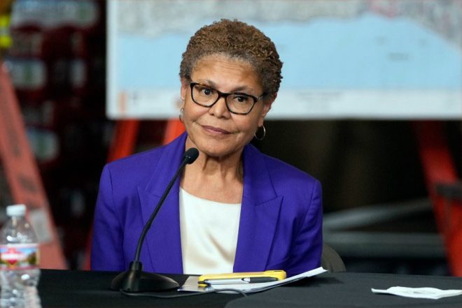 Mayor Bass Sparks Debate: Are Federal Troops Necessary? — LA Mayor statement on federal troops, Karen Bass news update, Los Angeles local governance 2025