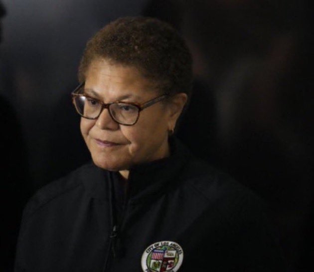 Mayor Bass's Shocking Advice: Dodge ICE, Stay Safe! — Los Angeles immigration policies, Mayor Bass illegal immigration advice, avoiding ICE deportation tactics
