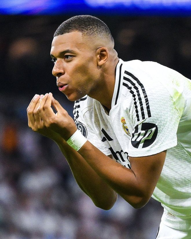 Mbappé’s Shocking Hospital Exit: Is He Ready for Madrid? — Kylian Mbappé injury update, Real Madrid training news, Mbappé hospital discharge 2025