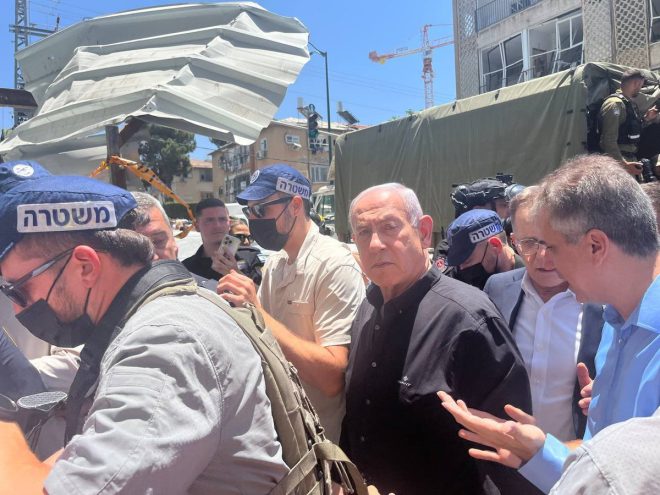 Netanyahu Emerges from Bunker Amid Iran's Strikes! — Israeli military response, Iran missile strikes update, Netanyahu security briefing 2025