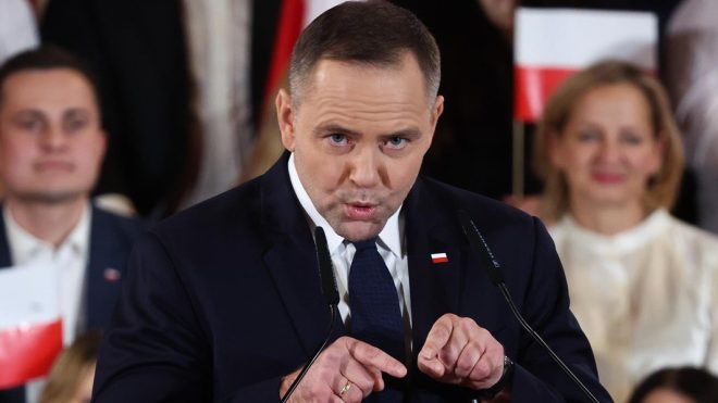 Poland's Shocking Move: Withdrawal from EU Migration Pact Imminent? — Poland EU immigration news, Poland migration policy 2025, EU pact withdrawal updates