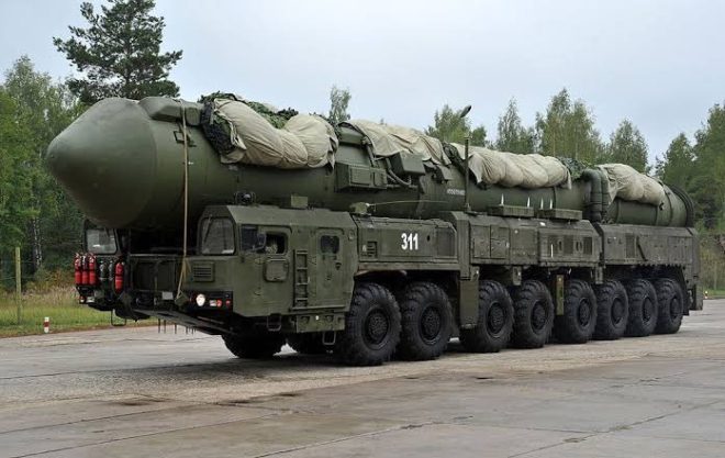 Russia's Shocking Move: Nuclear Missiles to Iran? — Russia nuclear missiles Iran, Oreshnik missile deployment 2025, Russian forces Iran defense