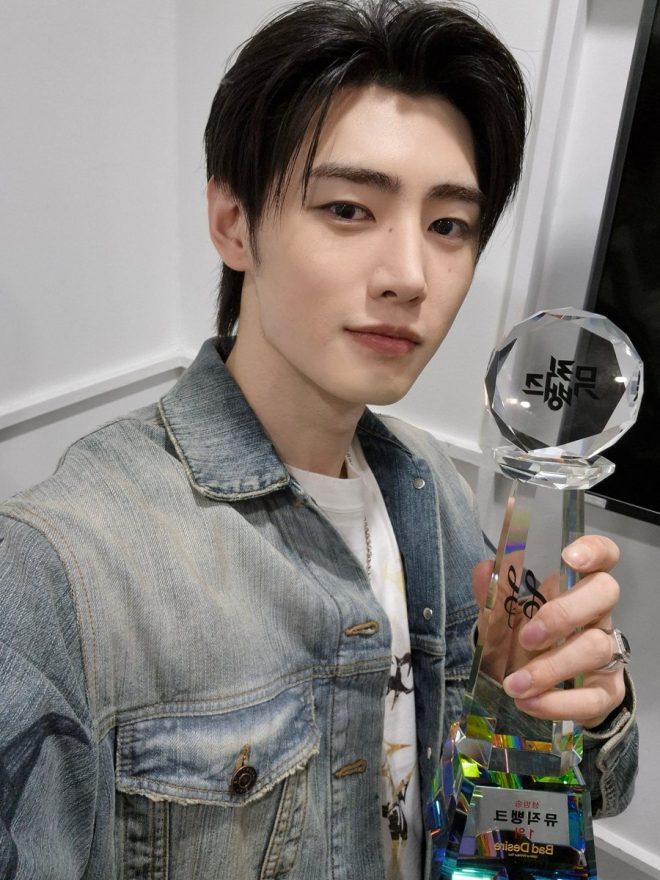 SUNGHOON Sparks Debate: Are ENGENEs Really the Best? — ENHYPEN concert news, K-pop fan engagement 2025