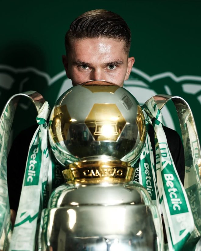 Shock Clause: Gyokeres' Agent Holds Club Hostage! — transfer news, football contract clauses, Sporting CP negotiations