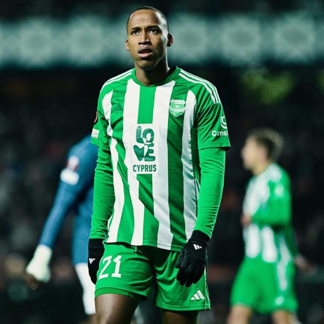 Shocking Move? Mihlali Mayambela Eyes Kaizer Chiefs! — Bafana Bafana transfer news, Mihlali Mayambela PSL move, Kaizer Chiefs latest updates