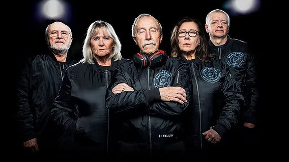 Silver Snipers: Elderly Gamers Redefine FPS Dominance! — esports teams breaking age barriers, senior gamers in competitive gaming, first-person shooter esports 2025