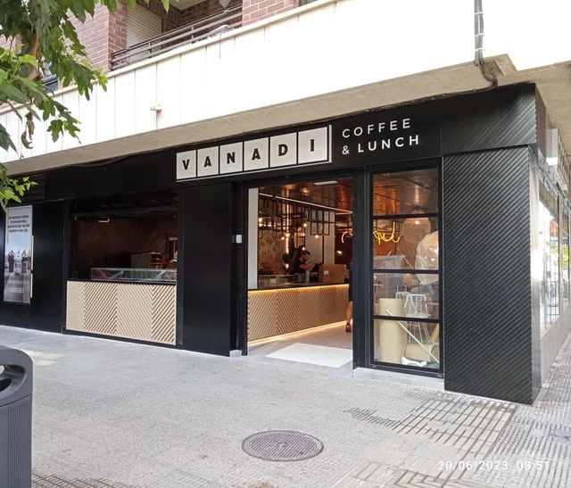 Spanish Coffee Chain Plans $1B Bitcoin Investment! — Bitcoin investment opportunities, Spanish coffee industry trends, cryptocurrency treasury strategies