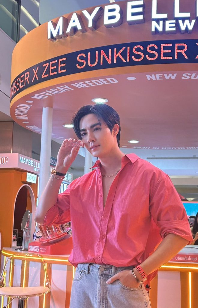 Sunkisser Bar Launch: Maybelline x Zee's Bold New Anthem! — เปิดตัวเพลงใหม่ในบาร์, การแสดงสดที่ Sunkisser Bar, คอนเสิร์ต Maybelline x Zee