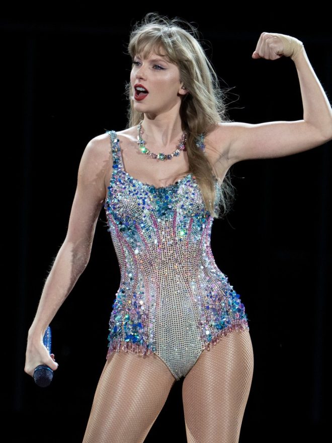 🚨| Taylor Swift's Shocking Return: Toppling Bad Bunny's Reign! — Taylor Swift Spotify dominance, Most streamed female artist 2025, Bad Bunny Spotify rankings