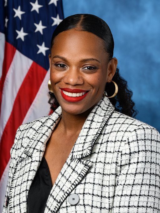 Trillions for Reparations? Controversial Proposal Unveiled!
Do You Support This Plan? Yes or No? — reparations legislation 2025, U.S. taxpayer funding for justice, Summer Lee reparations proposal